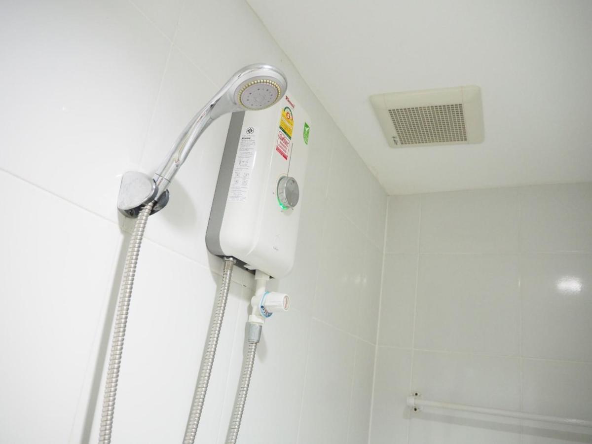 Nana Best Inn Hotel Makkasan Екстер'єр фото